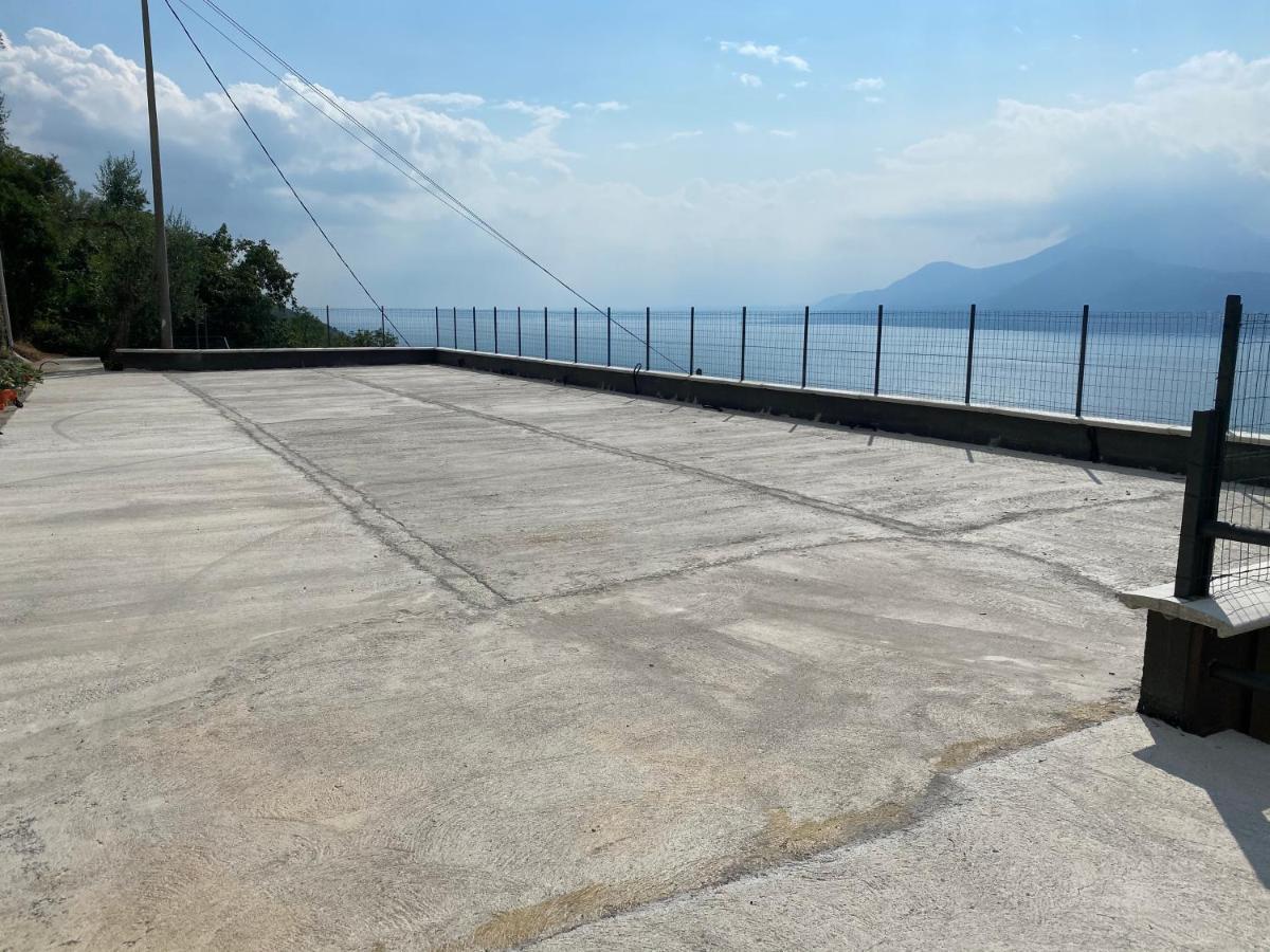 Appartamento Cadelagnel Castelletto Di Brenzone Exterior foto