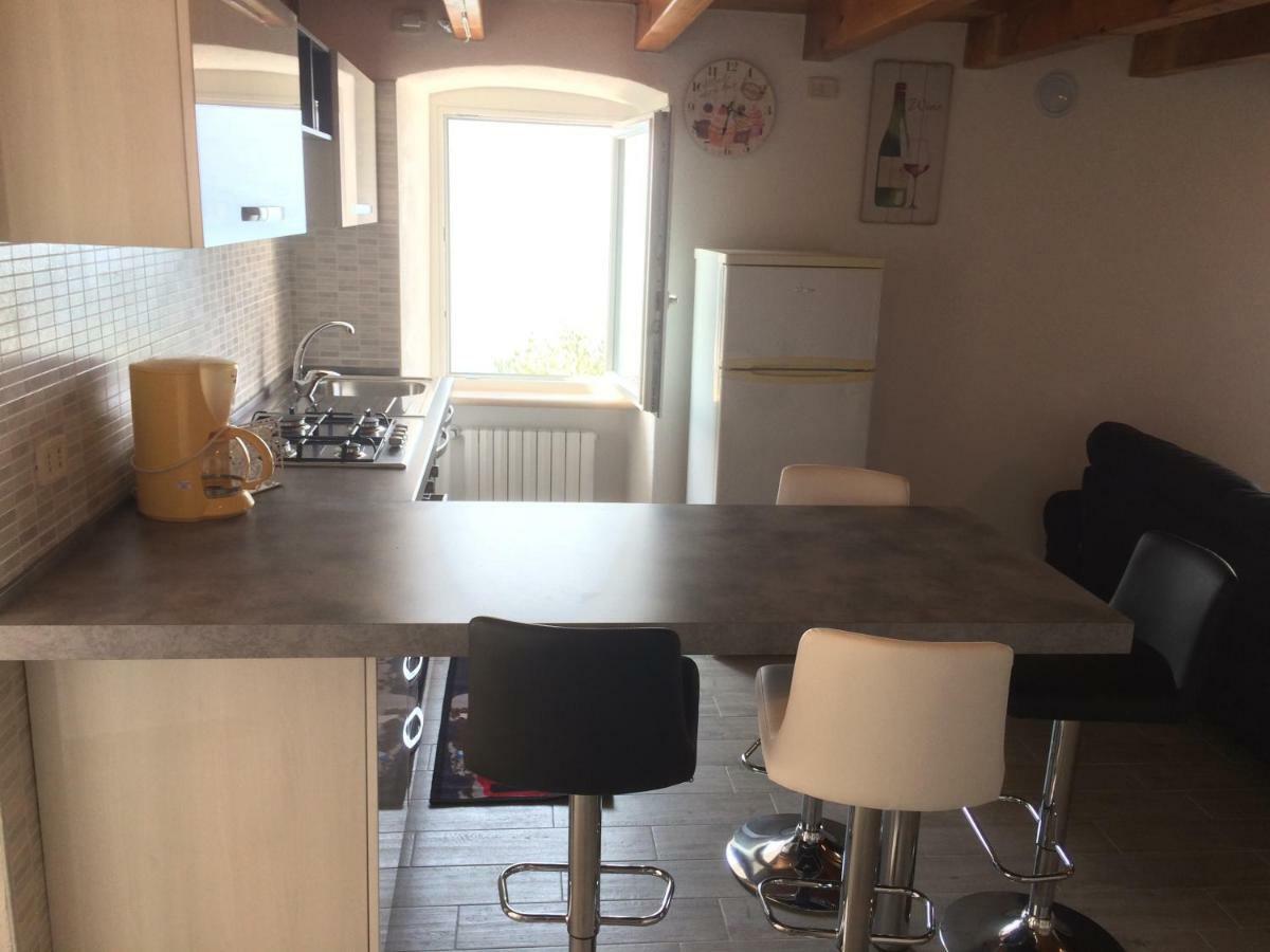 Appartamento Cadelagnel Castelletto Di Brenzone Exterior foto