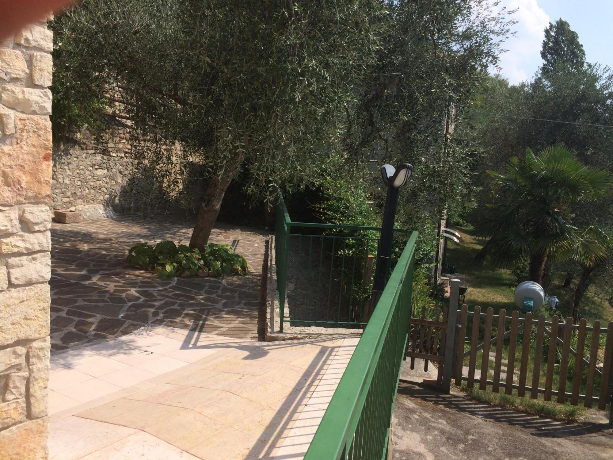 Appartamento Cadelagnel Castelletto Di Brenzone Exterior foto