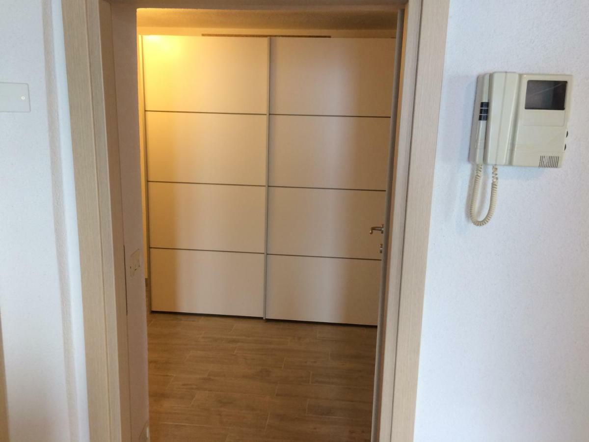 Appartamento Cadelagnel Castelletto Di Brenzone Exterior foto