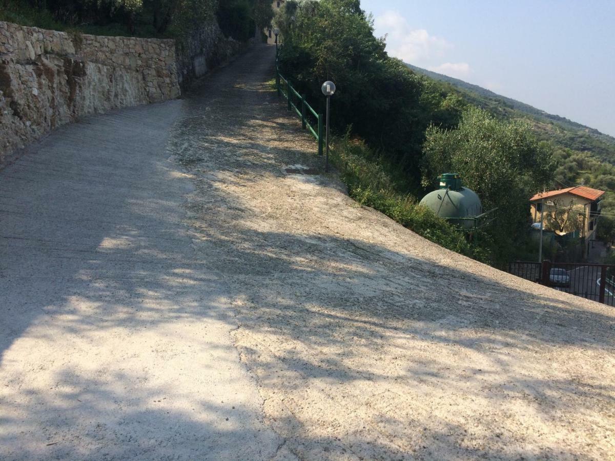 Appartamento Cadelagnel Castelletto Di Brenzone Exterior foto
